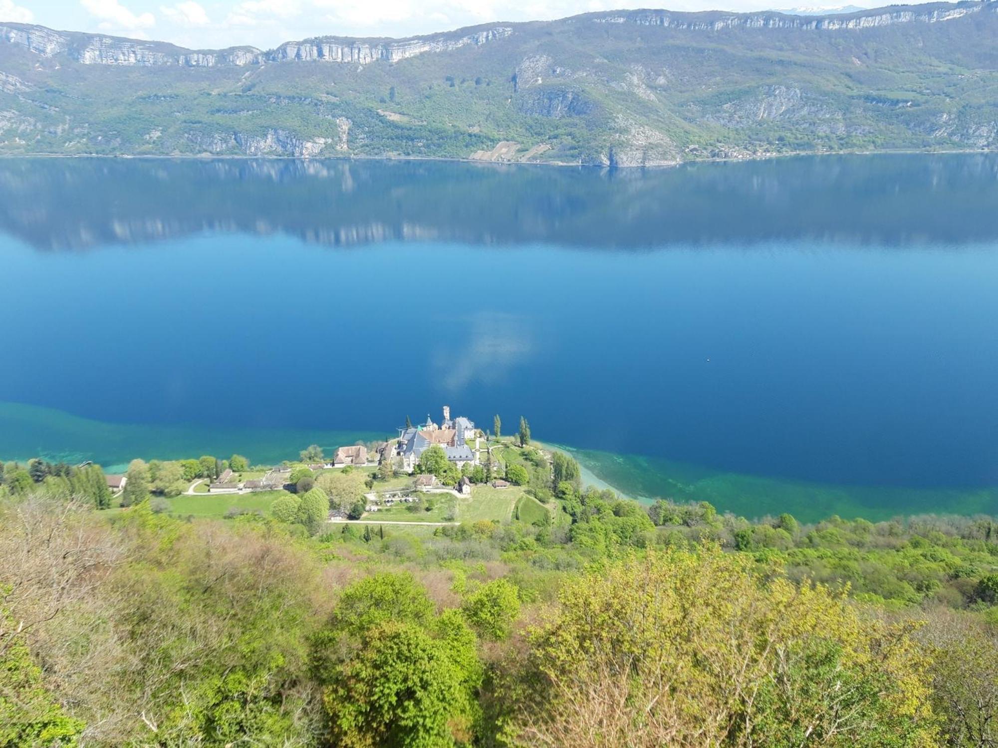 Valreley, Chambres Et Table D'Hotes Eco-Friendly Avec Bain Nordique Au Sud Du Massif Du Jura Champagne-en-Valromey Экстерьер фото